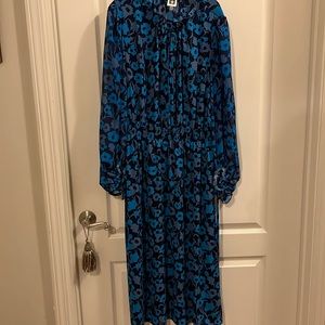 EUC Anne Klein Women's Long Sleeve Smocked Waist and Neck Dress Sz XL